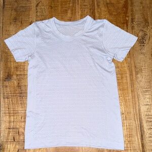 lululemon athletica Light Gray Short Sleeve Tee